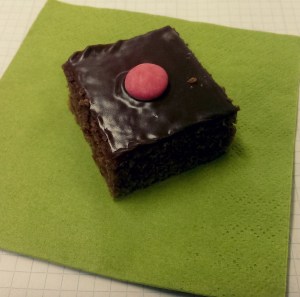 Schoko-Nuss-Schnitten