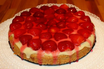 veganer Erdbeerkuchen